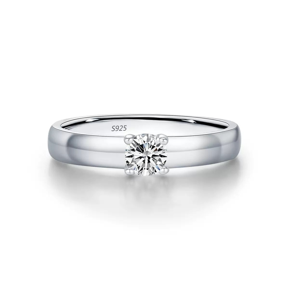 Vallière Éternelle Solitaire Ring