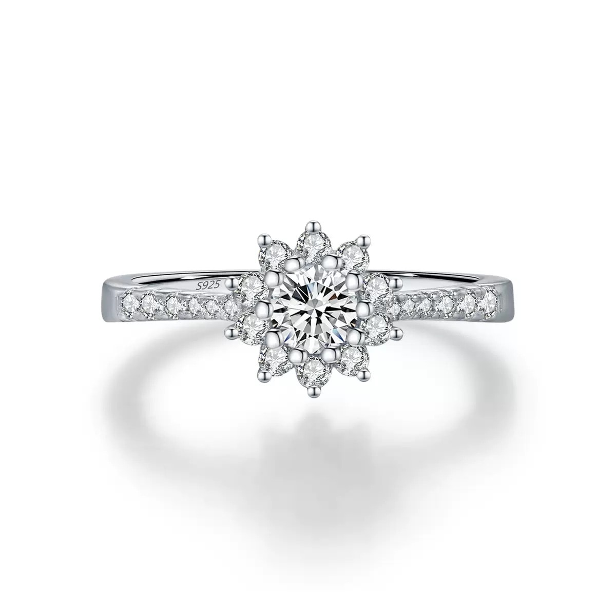 Vallière Fleur de Lumière Ring
